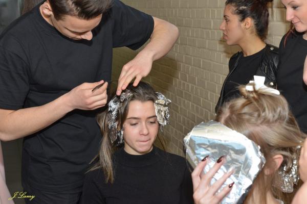 COIFFEUR AU TRAVAIL